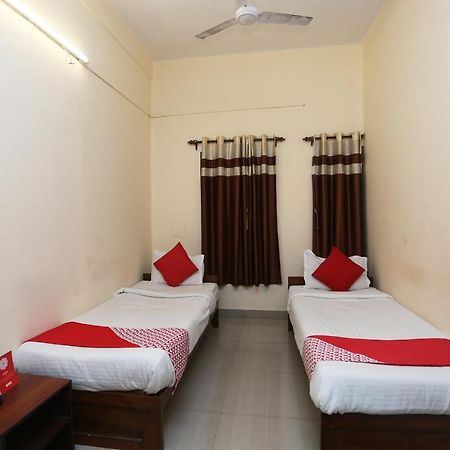 Oyo 9001 Hotel East West Calcutta Extérieur photo