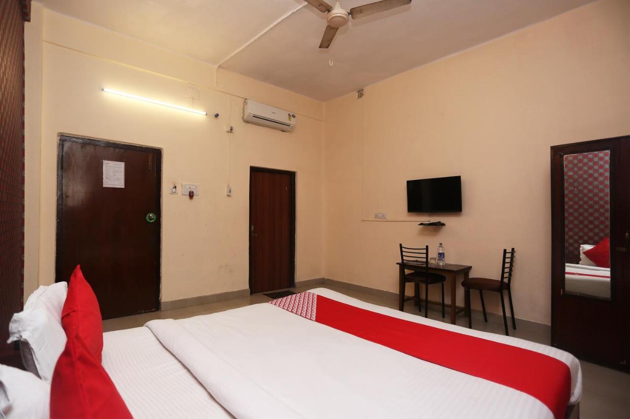 Oyo 9001 Hotel East West Calcutta Extérieur photo