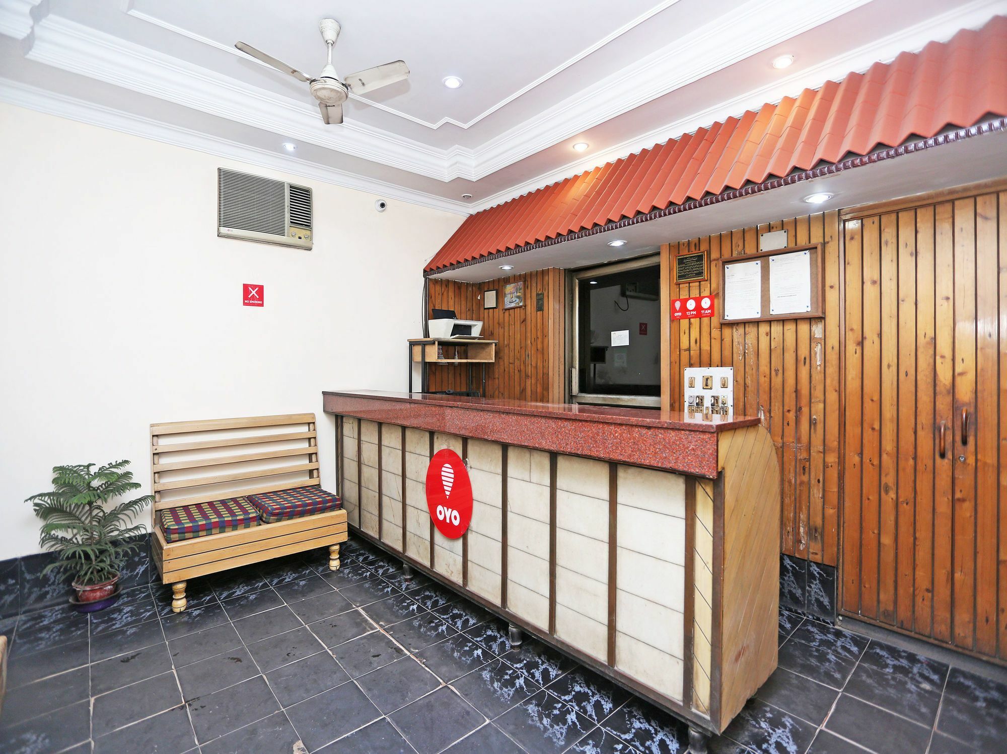 Oyo 9001 Hotel East West Calcutta Extérieur photo