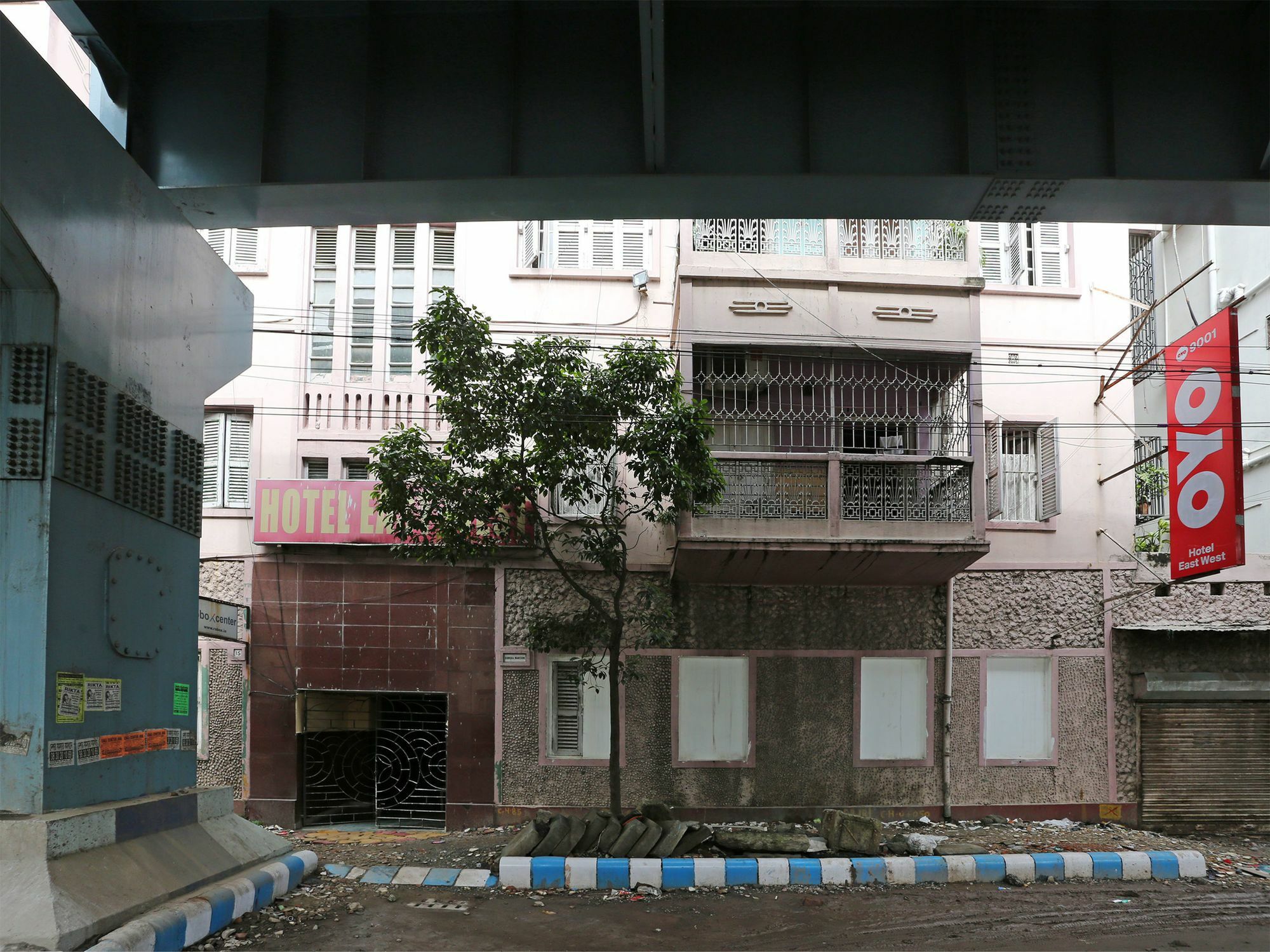 Oyo 9001 Hotel East West Calcutta Extérieur photo