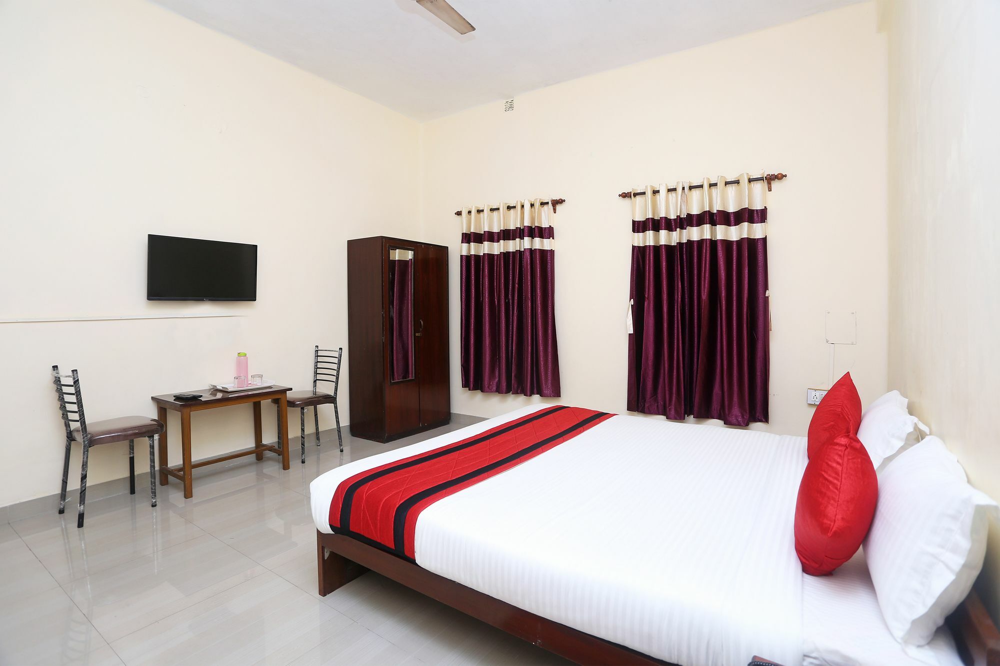 Oyo 9001 Hotel East West Calcutta Extérieur photo