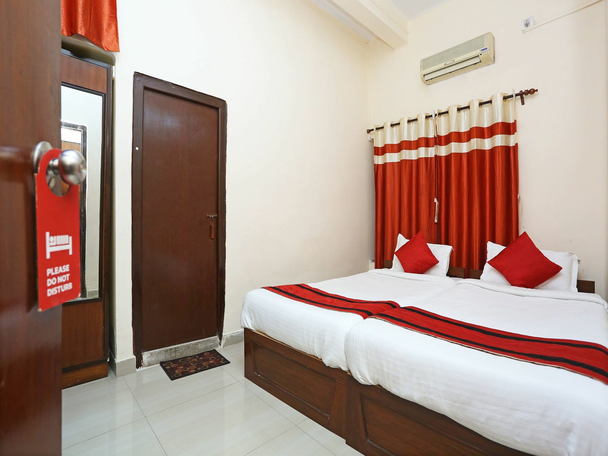 Oyo 9001 Hotel East West Calcutta Extérieur photo